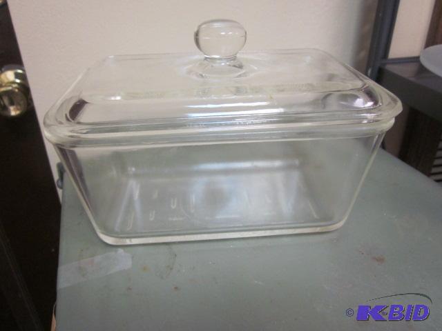 Vintage glass bakeware with lid.  &nbsp  &nb...
