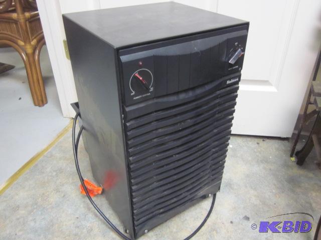 Holmes dehumidifier, works.&nbsp  &nbsp  &n...