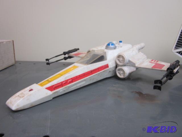 Vintage 1978 Star Wars X Wing Fighter.  &nbsp...