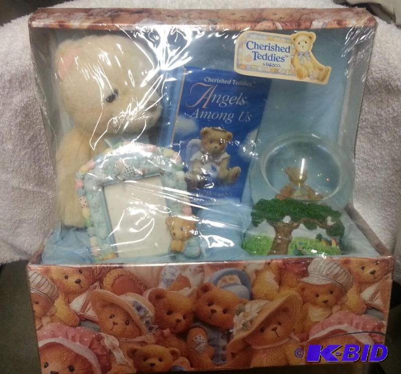 NEW in Box. Cherished Teddy globe, book MORE...