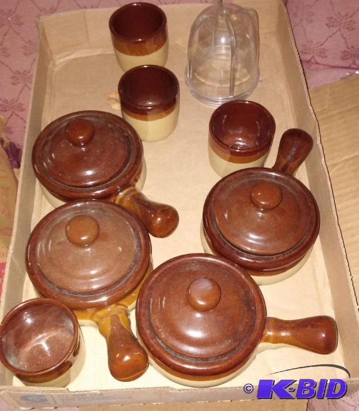 Crockery bowls as shown, soup bowls with lids...