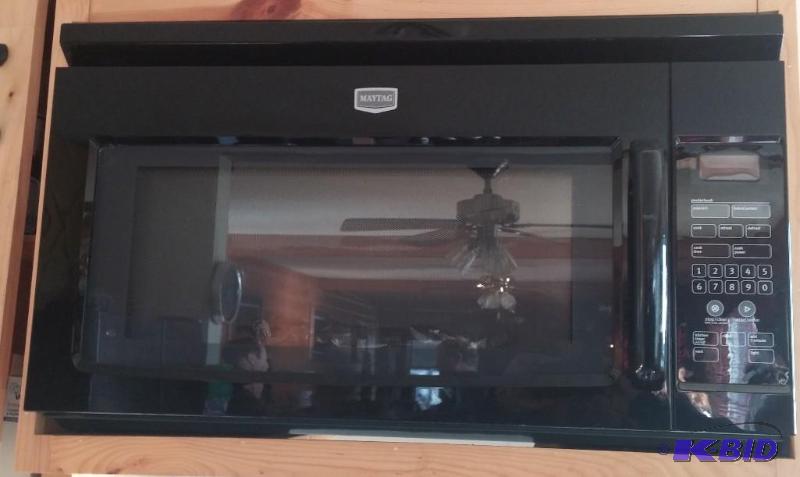 lot 2 image: MMV1153WB - Maytag MMV1153W Black Over-The-Ra...