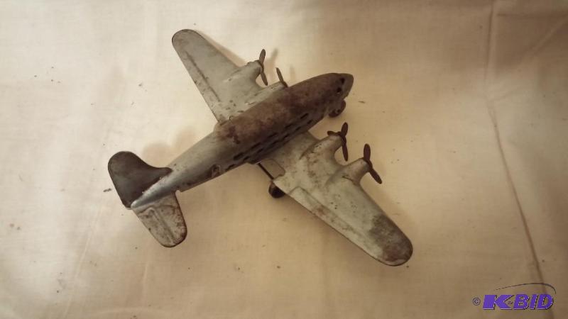 1930s Wyandotte toy airplane-Must see pictur...