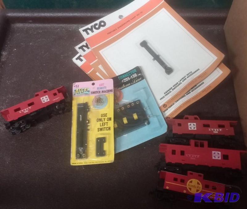 HO Trains and accessories...