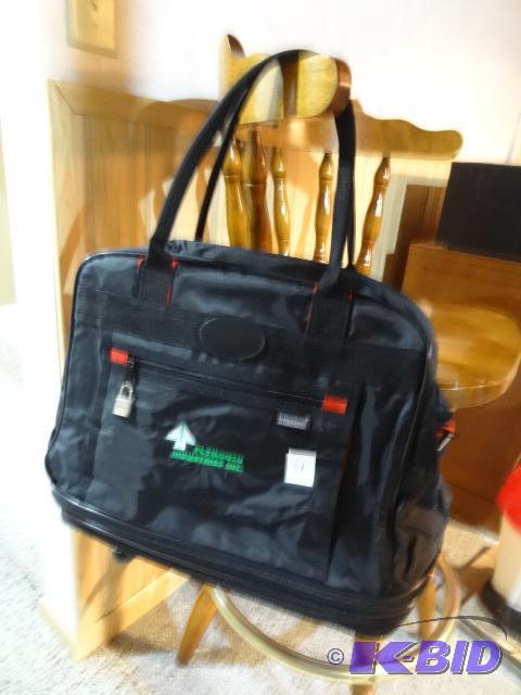 lot 31 image: Travel Well Travel Bag, Expandable, on Wheels...