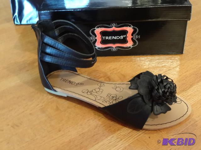 lot 37 image: Trends Up Maya-2 Black. Sizes 1-7, 1-10...