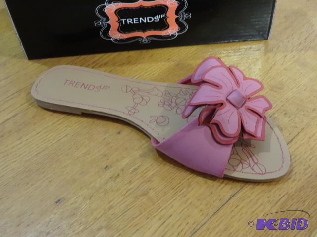 lot 40 image: Trends Up Maya-1 Fuchsia. Sizes 2-6, 2-7, 2-7...
