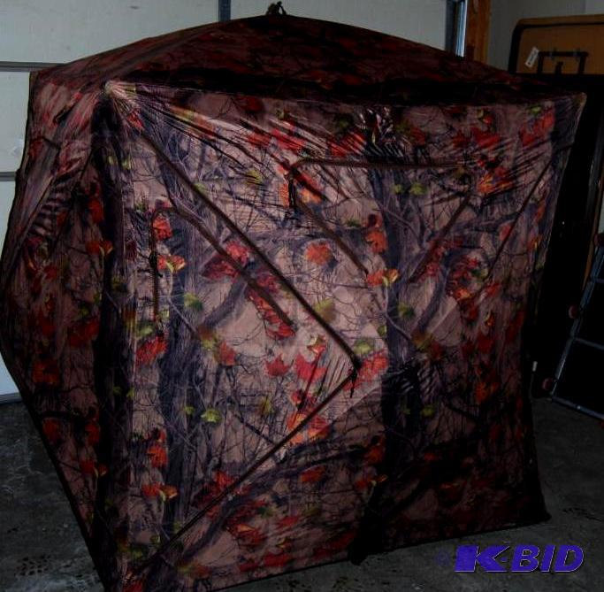 lot 75 image: Five Hub Ground Blind, scent containing, 150D...