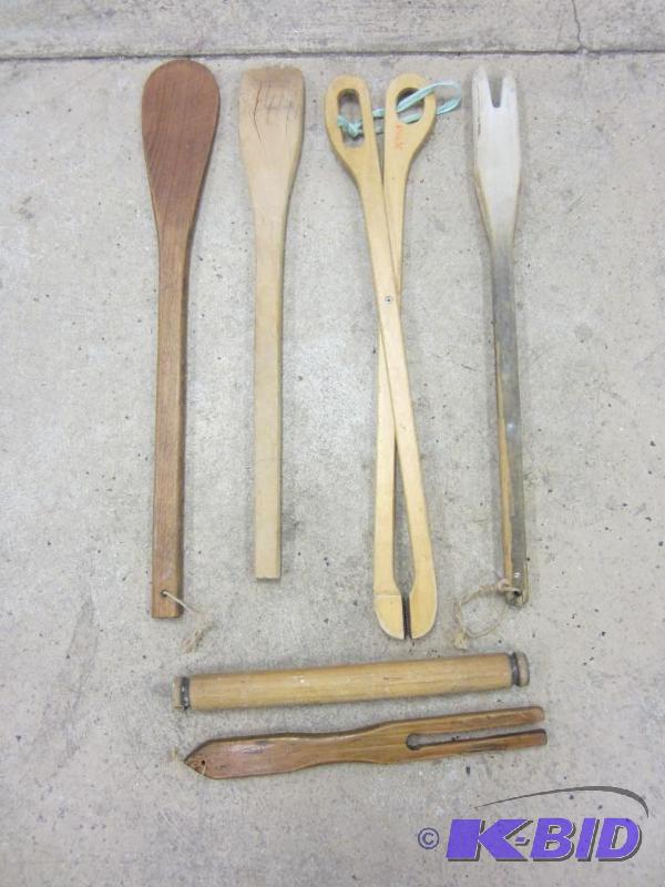 Vintage Wooden Utinsels