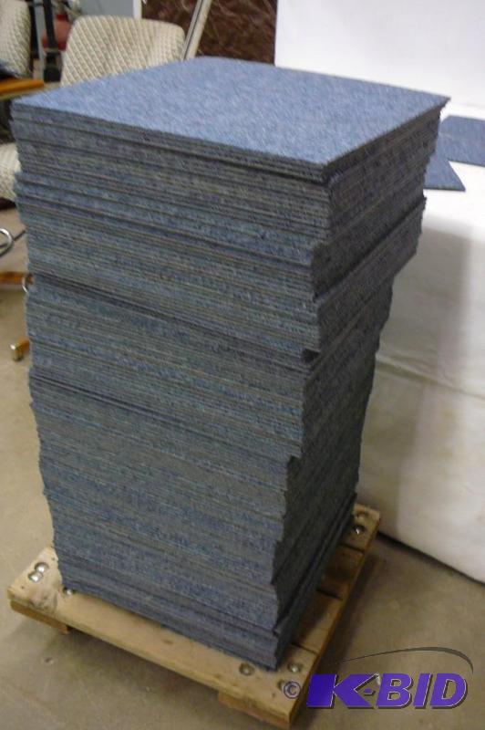 Like new carpet squares 18&quot x 18&quot E...