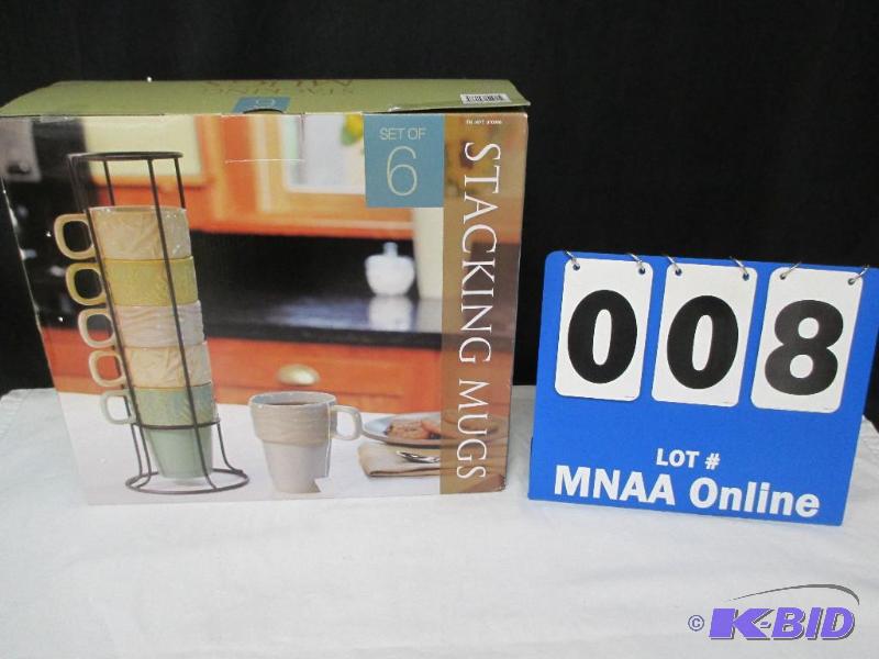 lot 00008 image: Stacking Mugs