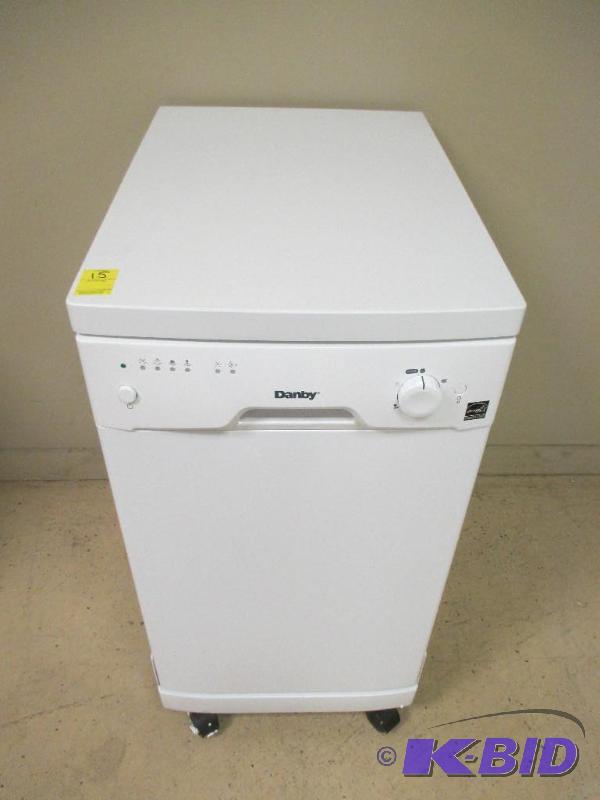lot 15 image: Danby Dishwasher
