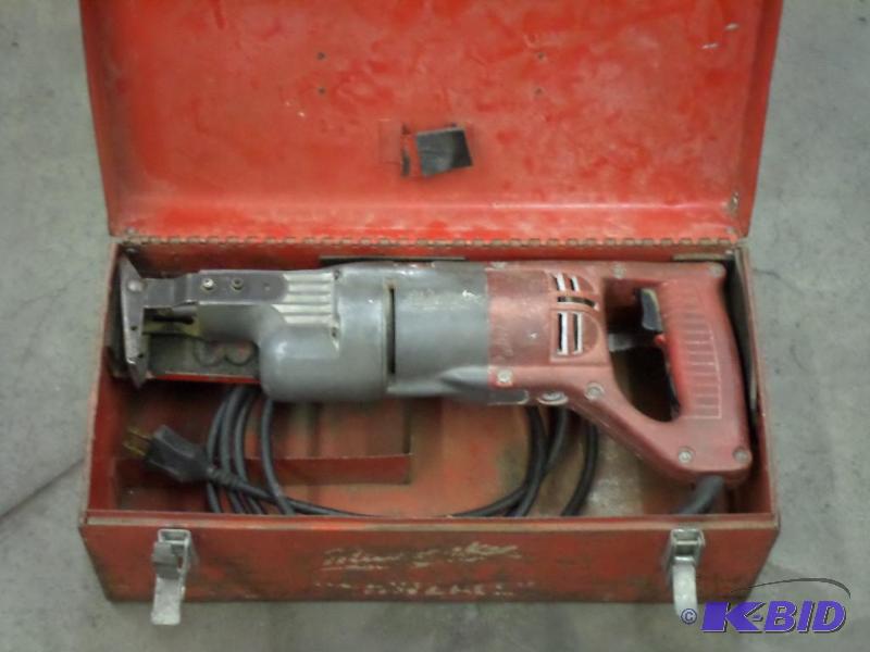Milwaukee 120Volt Heavy Duty Sawzall With Cas...