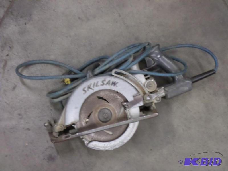 Skilsaw Worm Drive Saw...