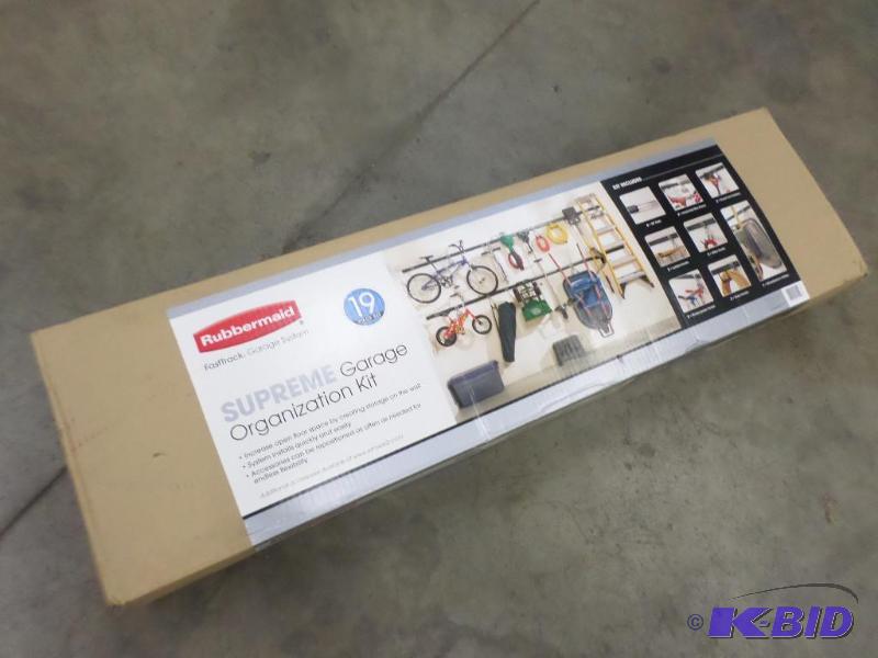 New Rubbermaid 19-Piece FastTrack Garage Orga...