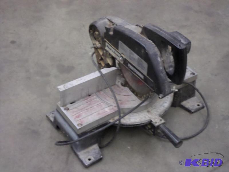 Black &amp Decker Compound Miter Saw...