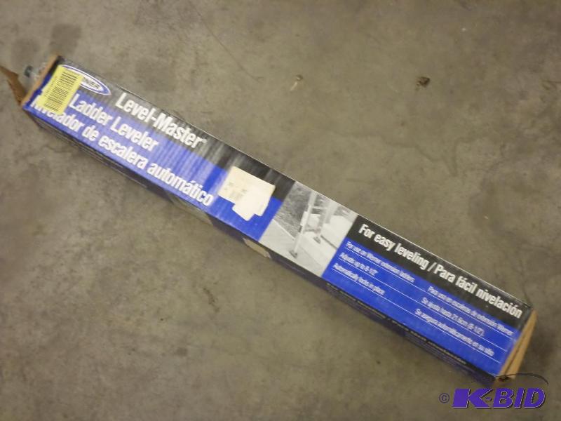 Werner Level-Master Ladder Leveler Kit...