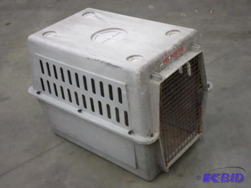 Pet Porter Travel Kennel, Dirty...