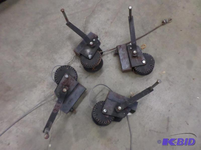 (4) Hand-Crank Winches...