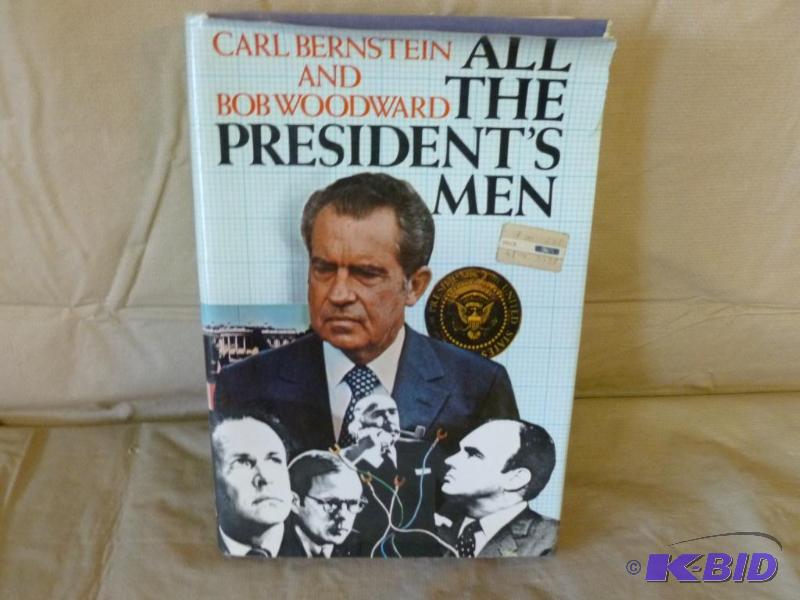 lot 119 image: Vintage Book - All The Presidents Men - 1974...