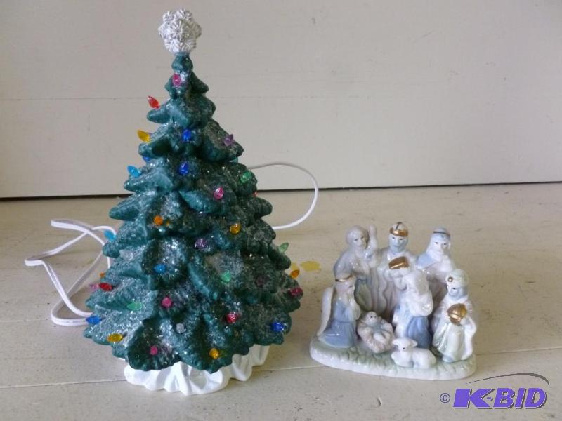 lot 164 image: This lot consists of a light up ceramic Chris...