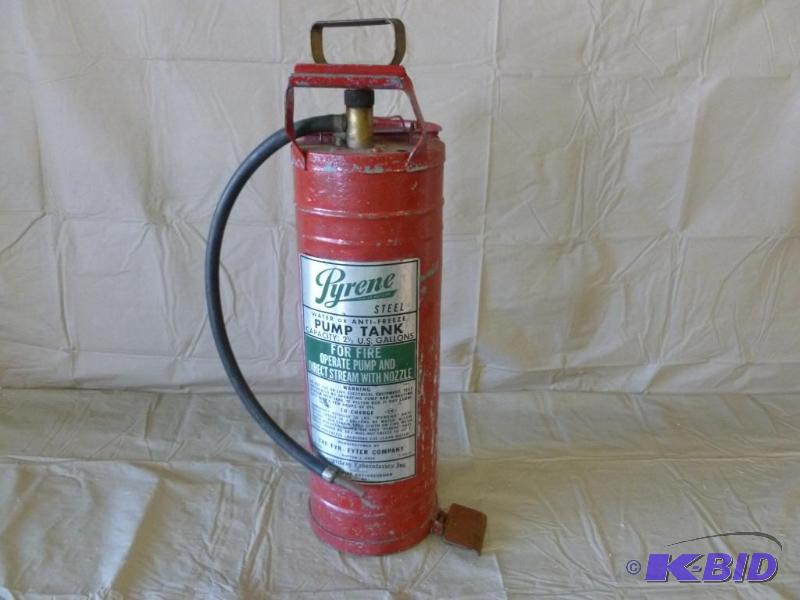 lot 58 image: Large Vintage Fyr - Fyter Company - Pyrene&nb...