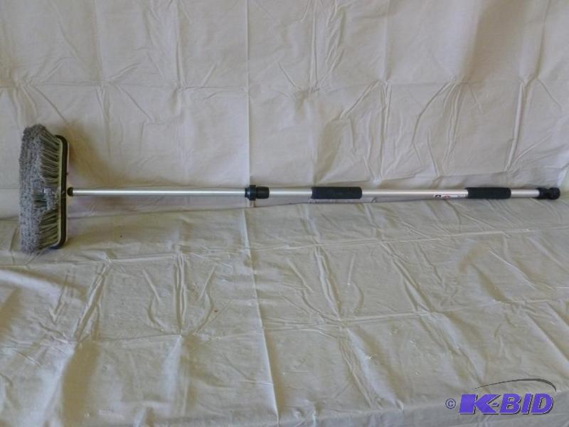 lot 66 image: Large aluminum shaft car washing brush that m...