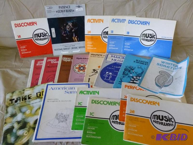 lot 77 image: Large lot of vintage piano music....