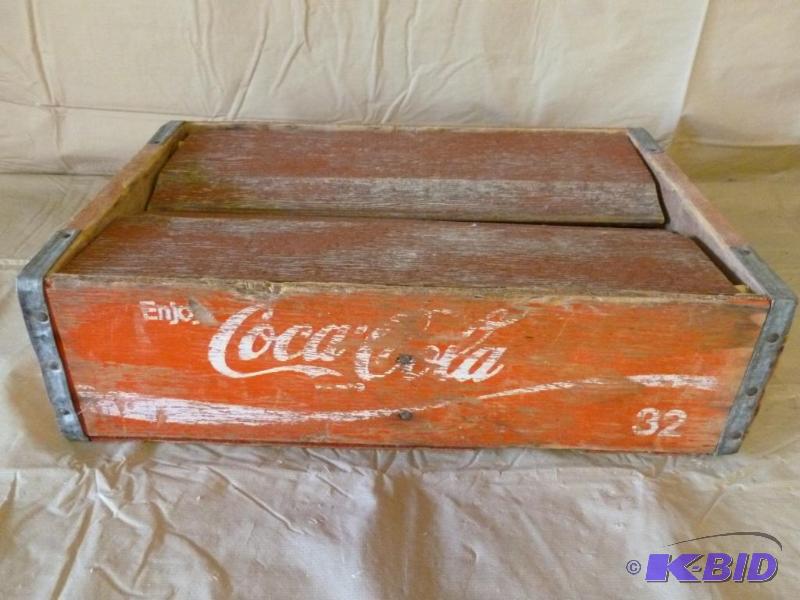 lot 96 image: Vintage Coca-Cola wooden soda case with doubl...