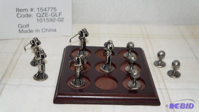 NIB Tic Tac Toe Game with Golf Themed Pieces