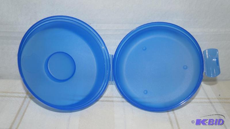 Tupperware Bagel  Cereal Container