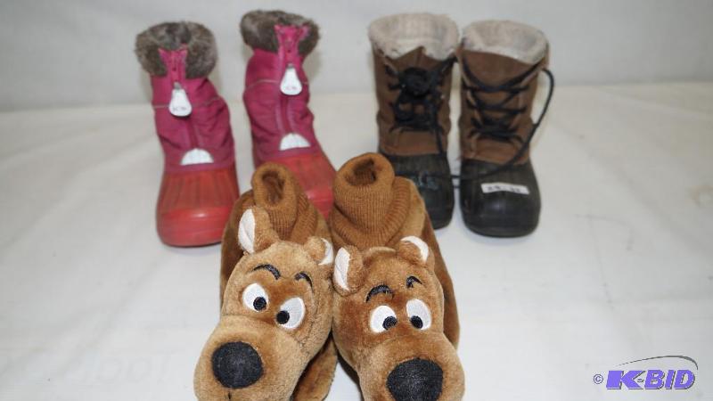 2 Pairs of Size 11 Snow Boots & Scooby Slippers