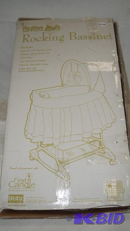 Playtime Jungle Rocking Bassinet