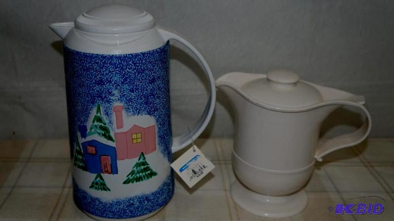 2 Insulated Coffee  Tea Servers