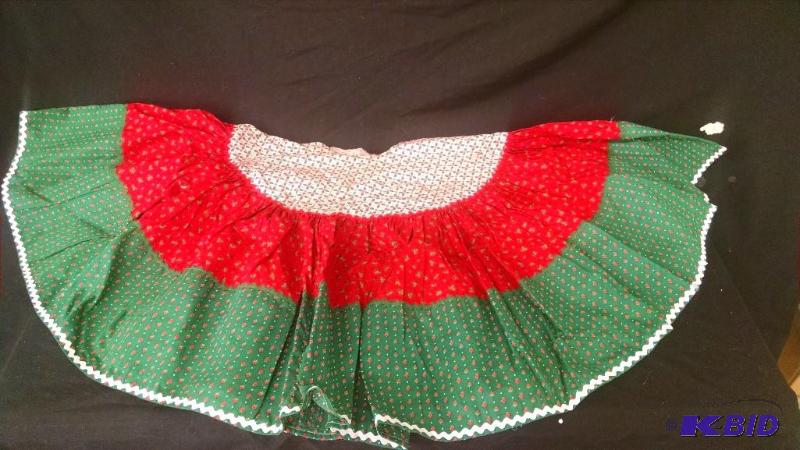 Tree skirt - home-made. 43&quot...