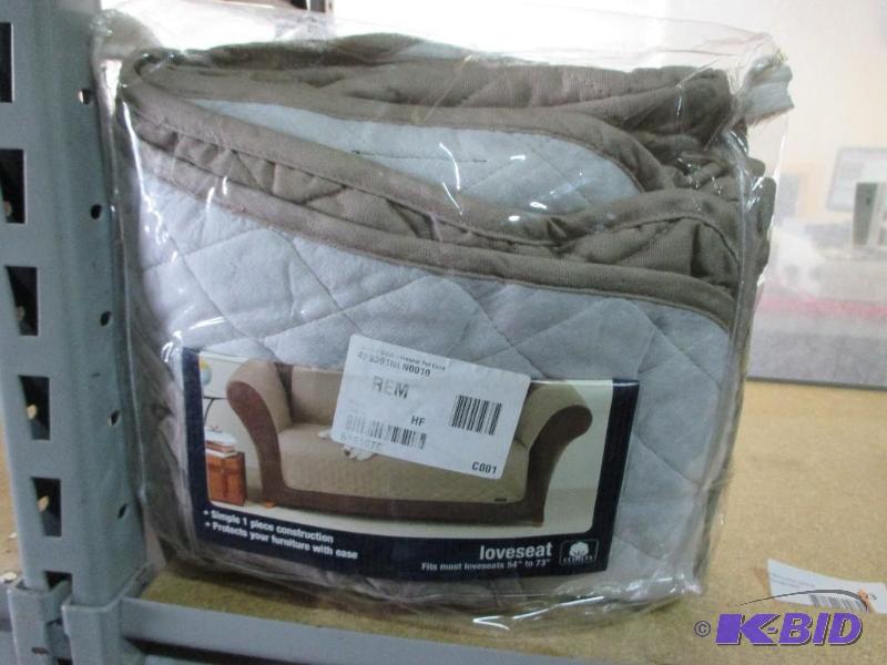 loveseat pet cover...