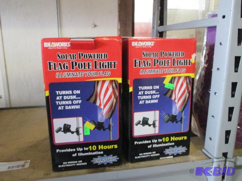 4 solar powered flagpole light...