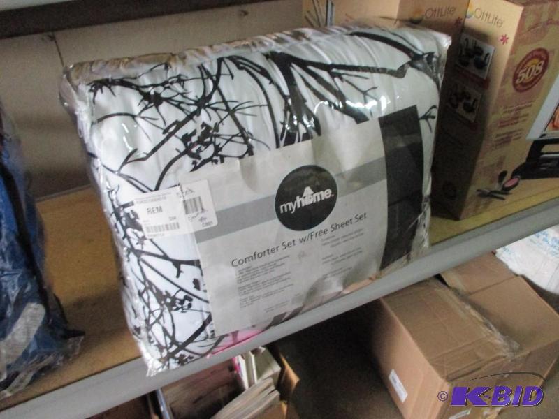 8 pc full bed set...
