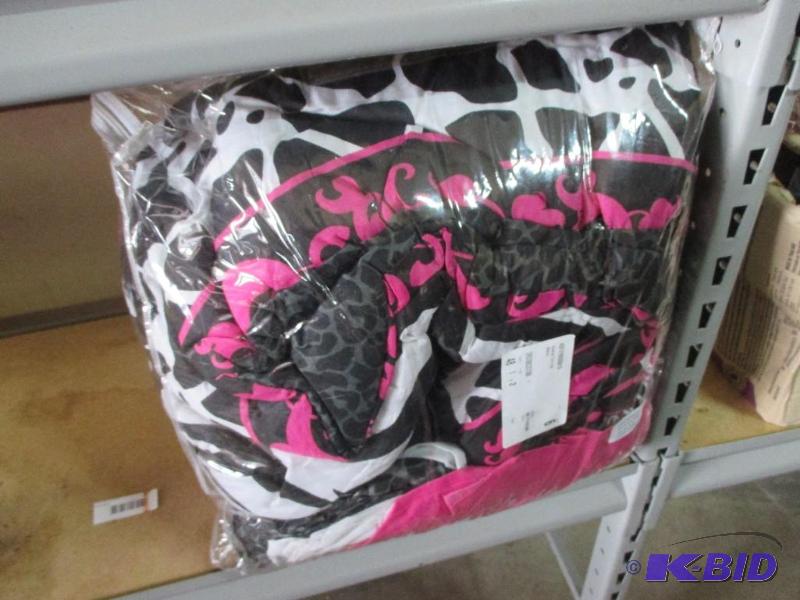 6 pc twin bed set...