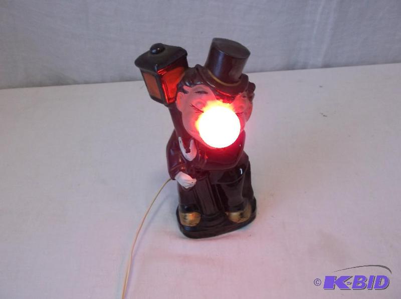 lot 36 image: Vintage bar light in great condition....