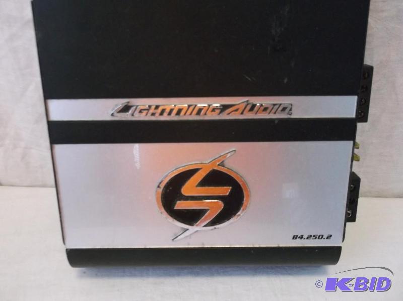 lot 68 image: Lightning Audio power amp B4.250.2....