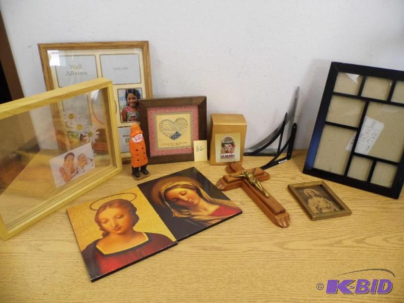 Frames wCrucifix