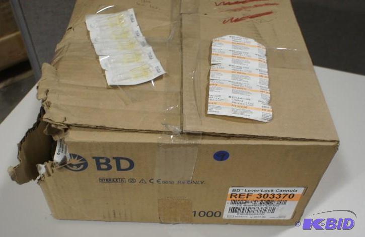 lot 9 image: BD Lever Lock Cannula - Reference #303370 - E...