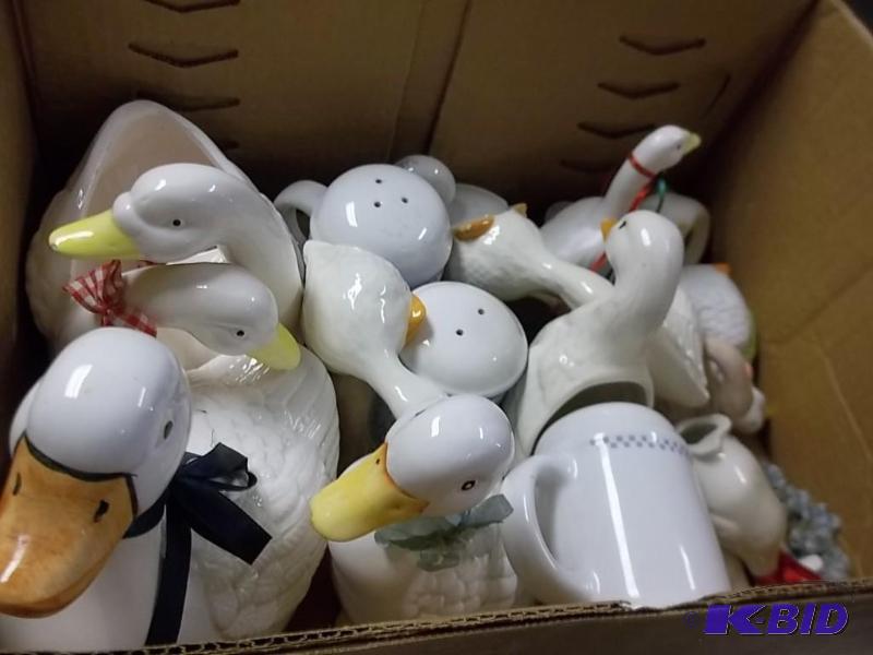 lot of geese and ducks figurenes