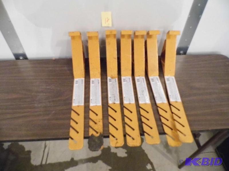 7 - 8 Roofing Brackets