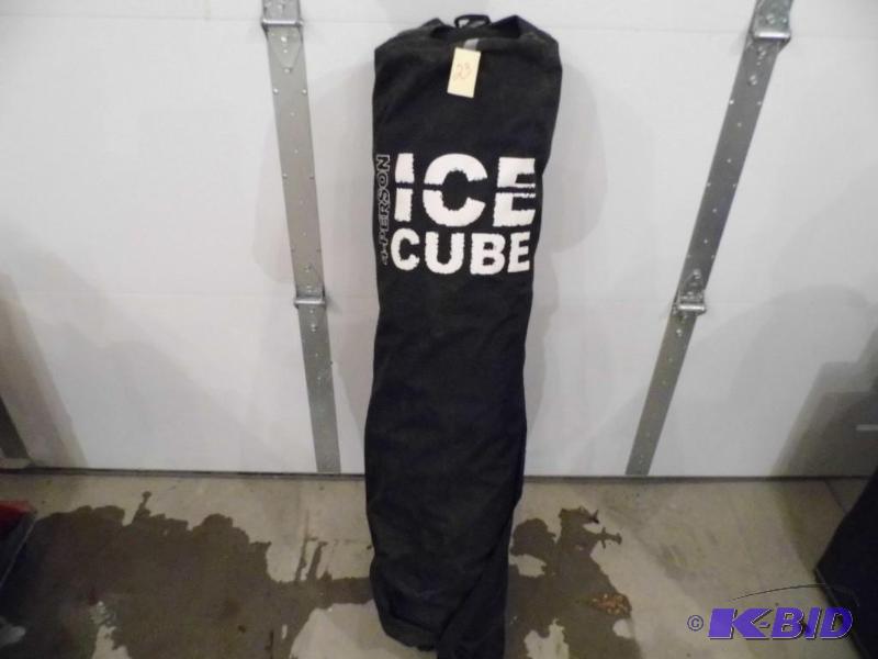 4 Person Ice Cube Ice House