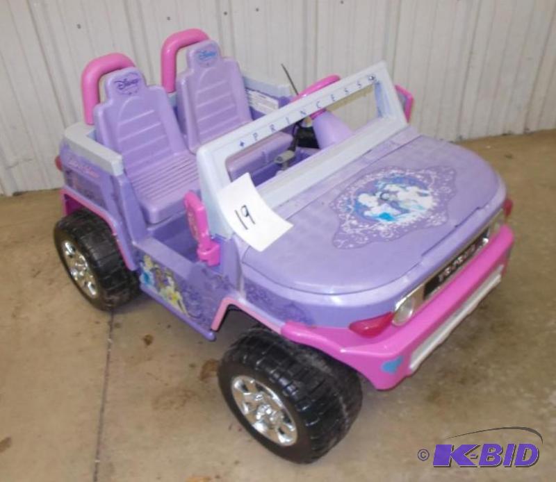 lot 19 image: Motor Trendz Brand Disney Little Princess Toy...