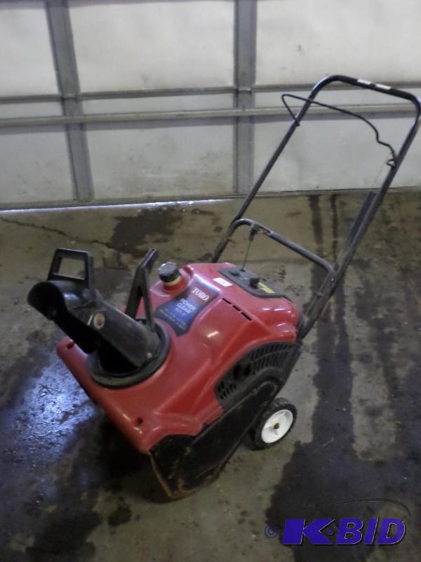 Toro Power Clear 210E Snowblower, Electric St...