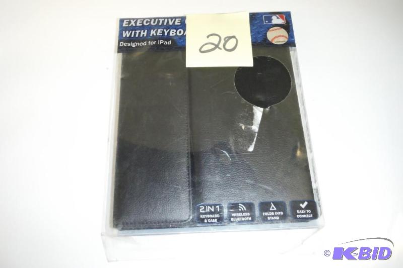 lot 20 image: MLB San Francisco Giants iPad Executive Keyboard and Case