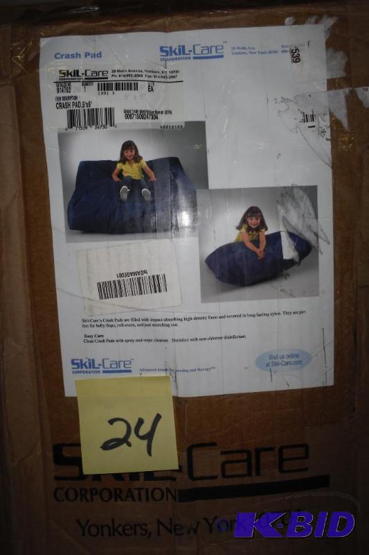 lot 24 image: Skil-Care Crash Pad - 5 x 5